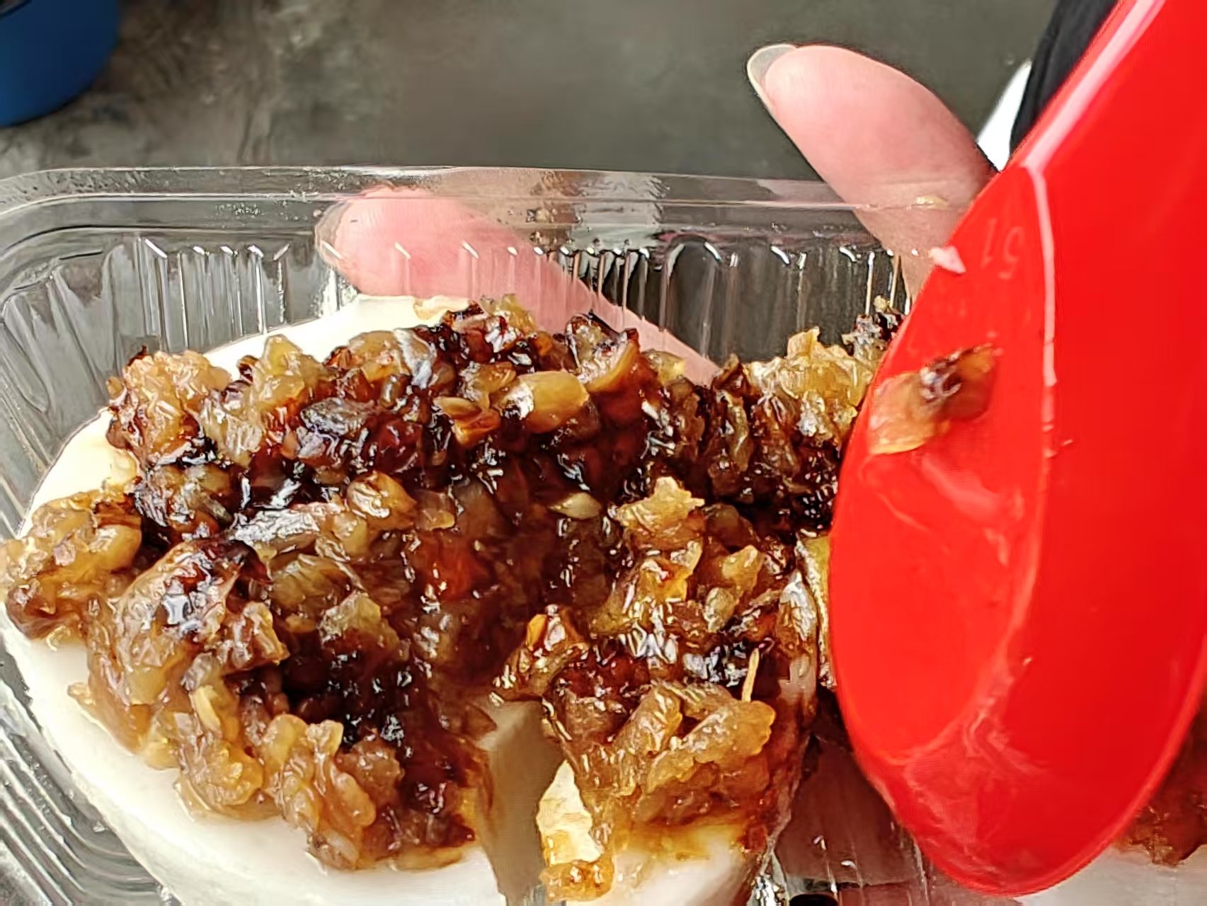 Traditional water rice cake making